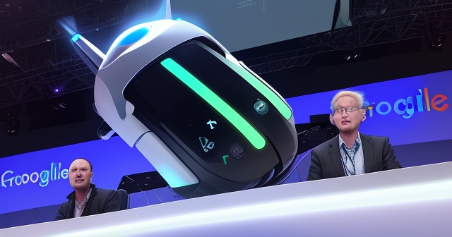 開心的開發者參加會議